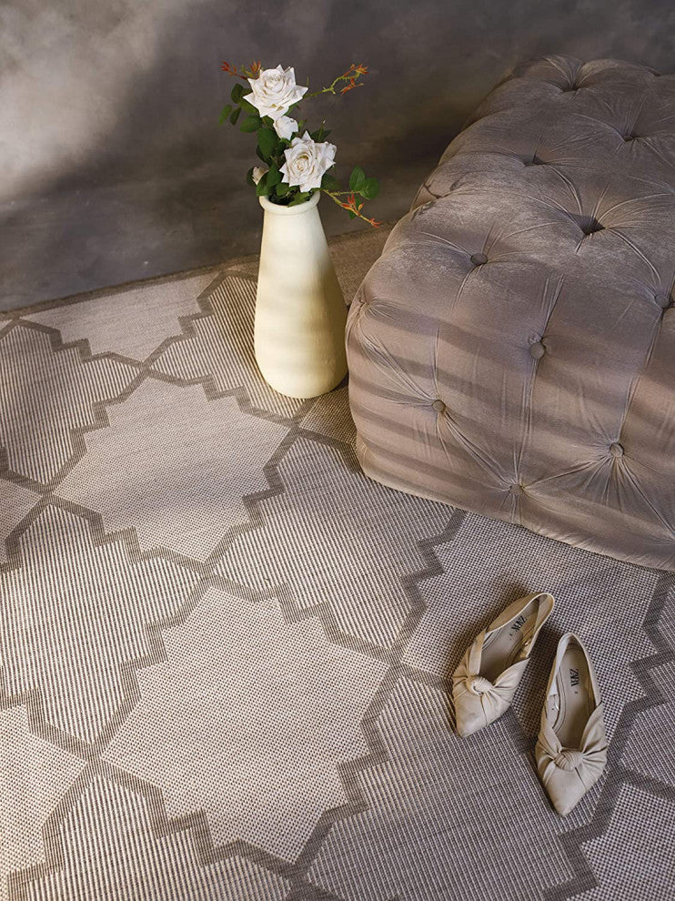Outdoor Collection Trellis Diamond Rug Geometric Rug, Dove, 5'3"x7'6"