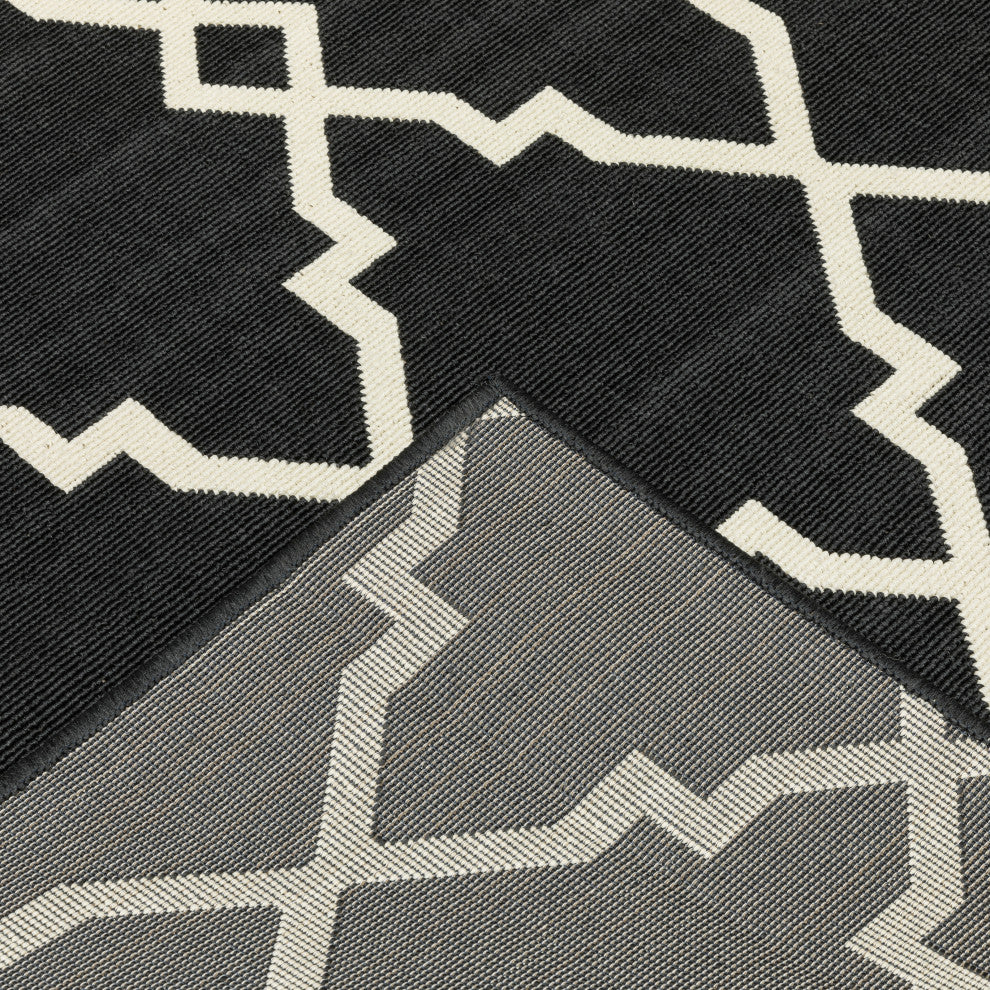 Martinique Lattice Black/ Ivory Indoor/Outdoor Area Rug, 8'6"x13'