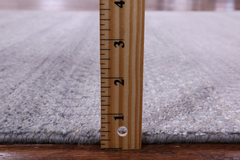 3' 1" X 5' 3" Savannah Grass Hand Knotted Wool and Silk Rug Q11535