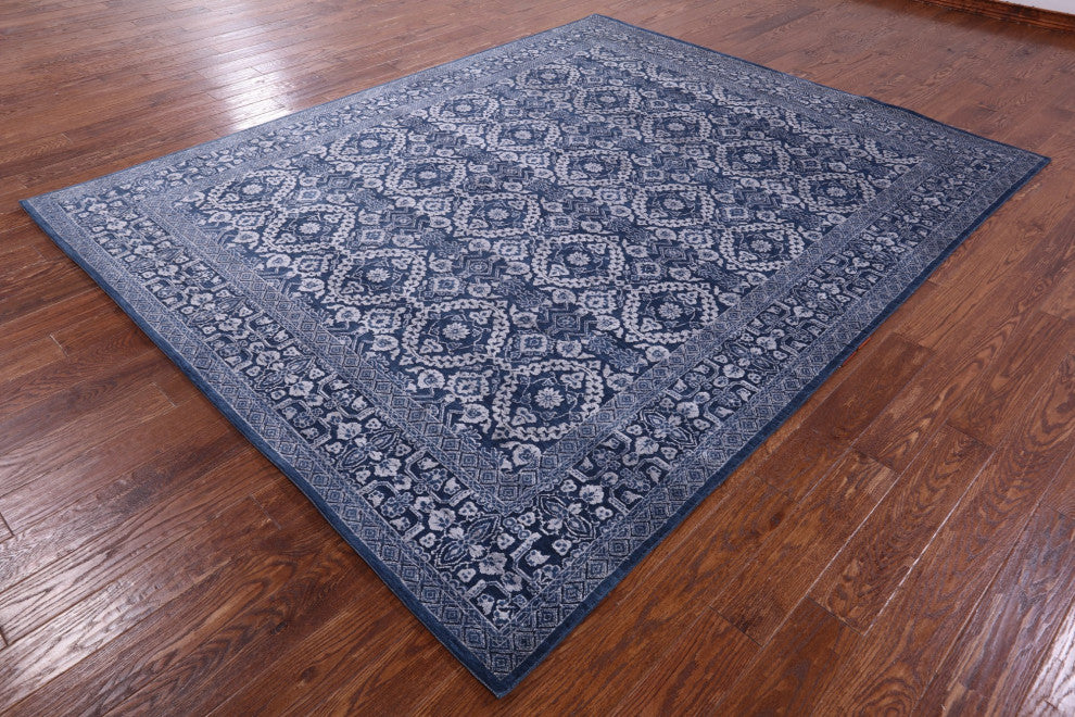 7' 11" X 10' 0" Wool and Silk Persian Handmade Rug Q11755