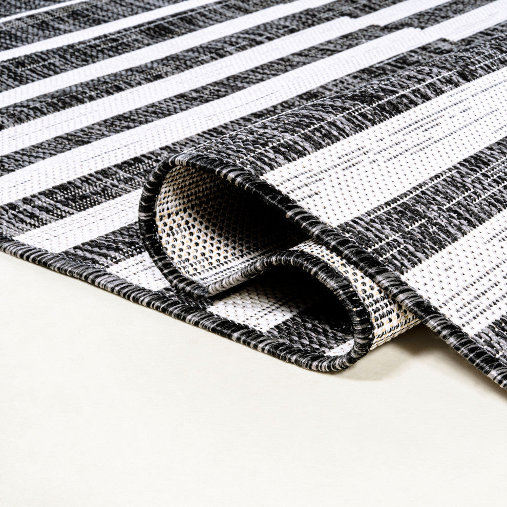 Sukie Modern Offset Stripe Indoor/Outdoor Area Rug, Black and Ivory, 4x6