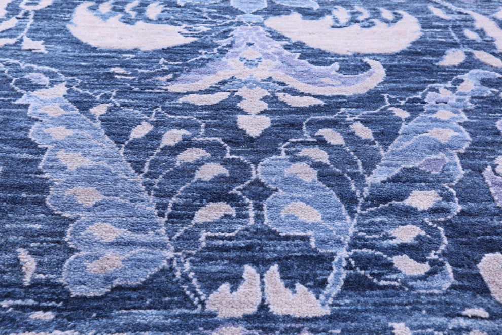 10' 0" X 20' 2" Modern Hand-Knotted Wool Rug Q9007
