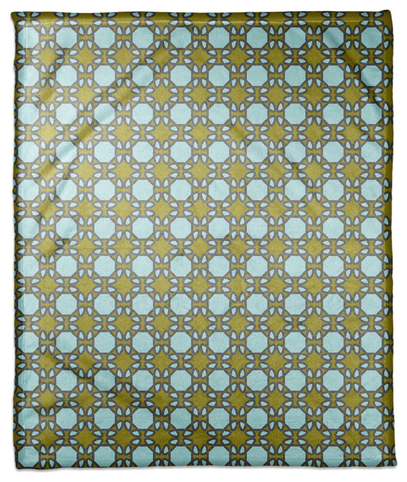 Folk Lattice Pattern in Green Fleece Blanket