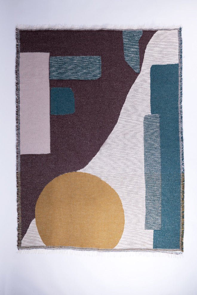 Thomas, Peacock, Throw