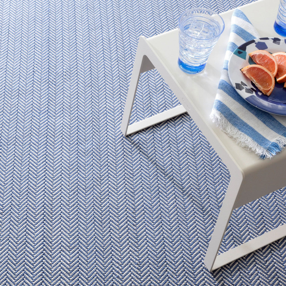 Dash & Albert Herringbone Denim/Ivory Indoor/Outdoor Rug, Blue, 2' x 3'