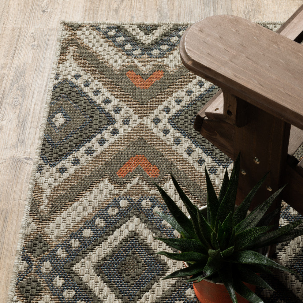 Oriental Weavers Latitude Grey/ Orange Geometric Indoor/Outdoor Rug 7'10"X10'