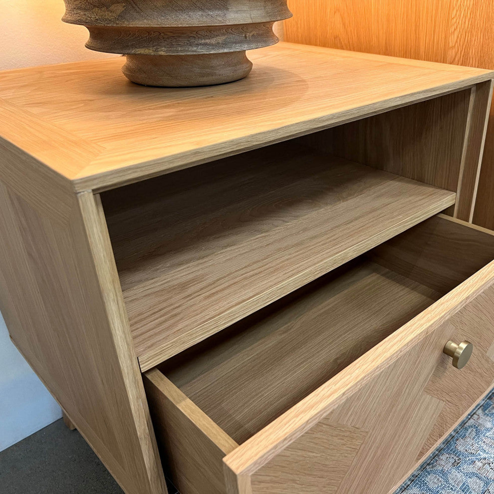 Colton 22" Wide Nightstand