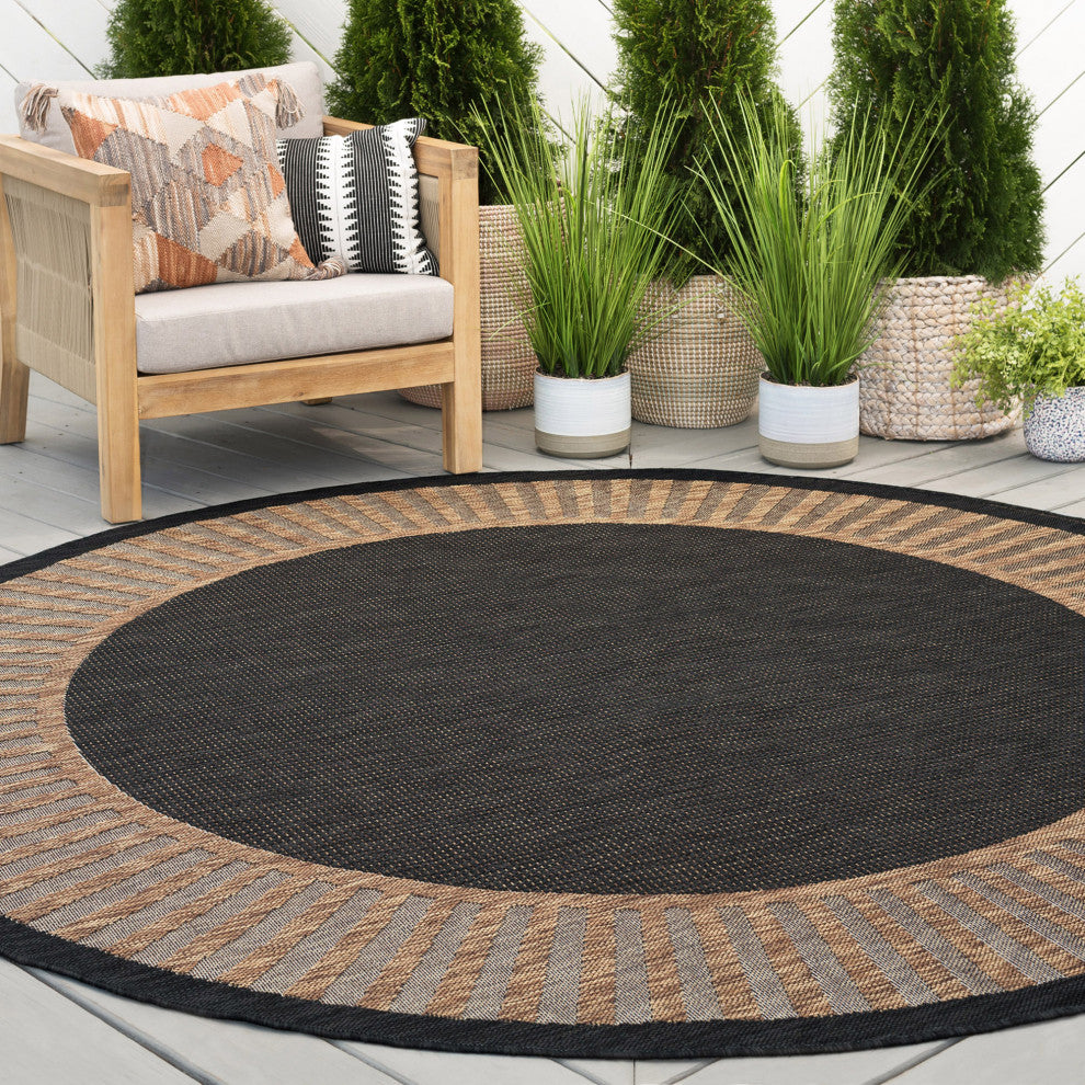 Elgin Transitional Striped Border Black/Gold Round Indoor/Outdoor Area Rug, 5'
