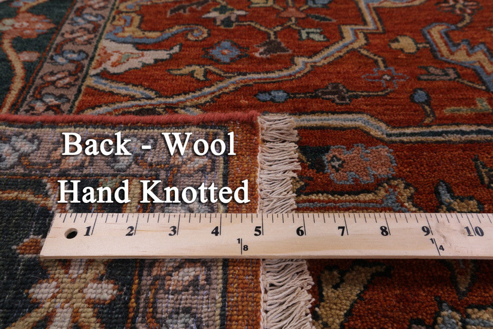 Persian Fine Serapi Hand-Knotted Wool Rug 7' 11" X 9' 2" - Q16037