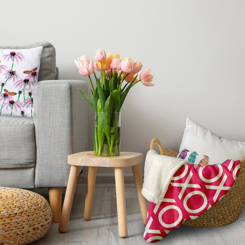 60 x 80 in Hugs and Kisses Valentine's Throw Blanket, Fuschia