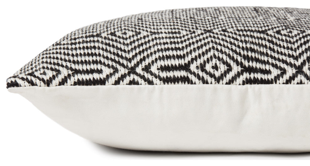 Loloi P0339 Black / White 22" x 22" Cover w/Down Pillow