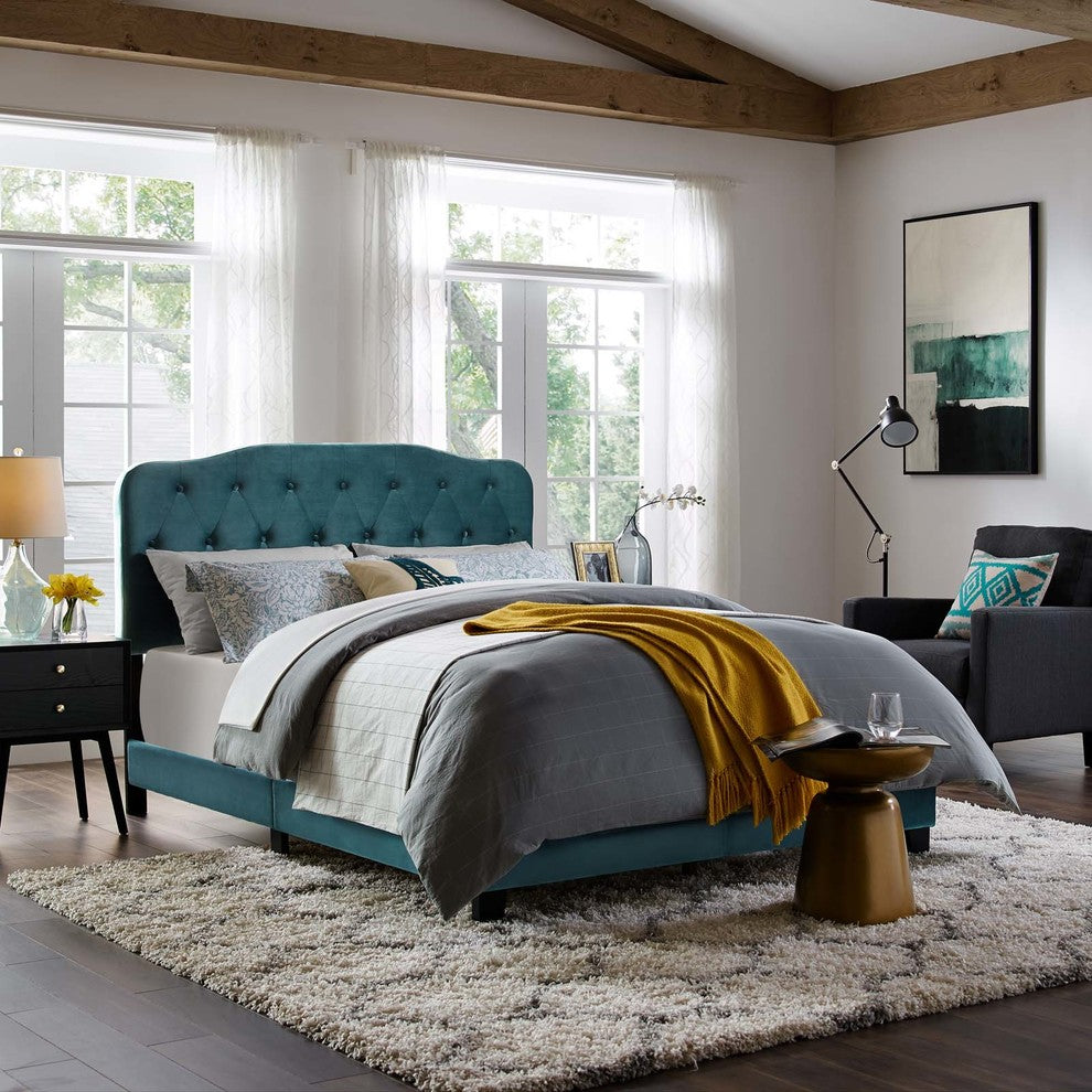 Amelia Full Upholstered Velvet Bed