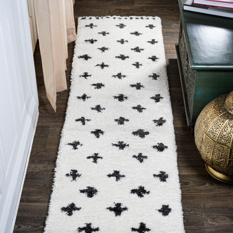 Cristo Berber Geometric Shag Rug, White/Black, 2x8