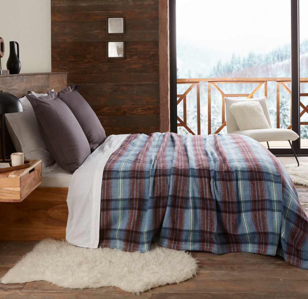 Chevreuse 67% Wool / 33% Acrylic Blanket, 450Gsm, Berry Plaid, King