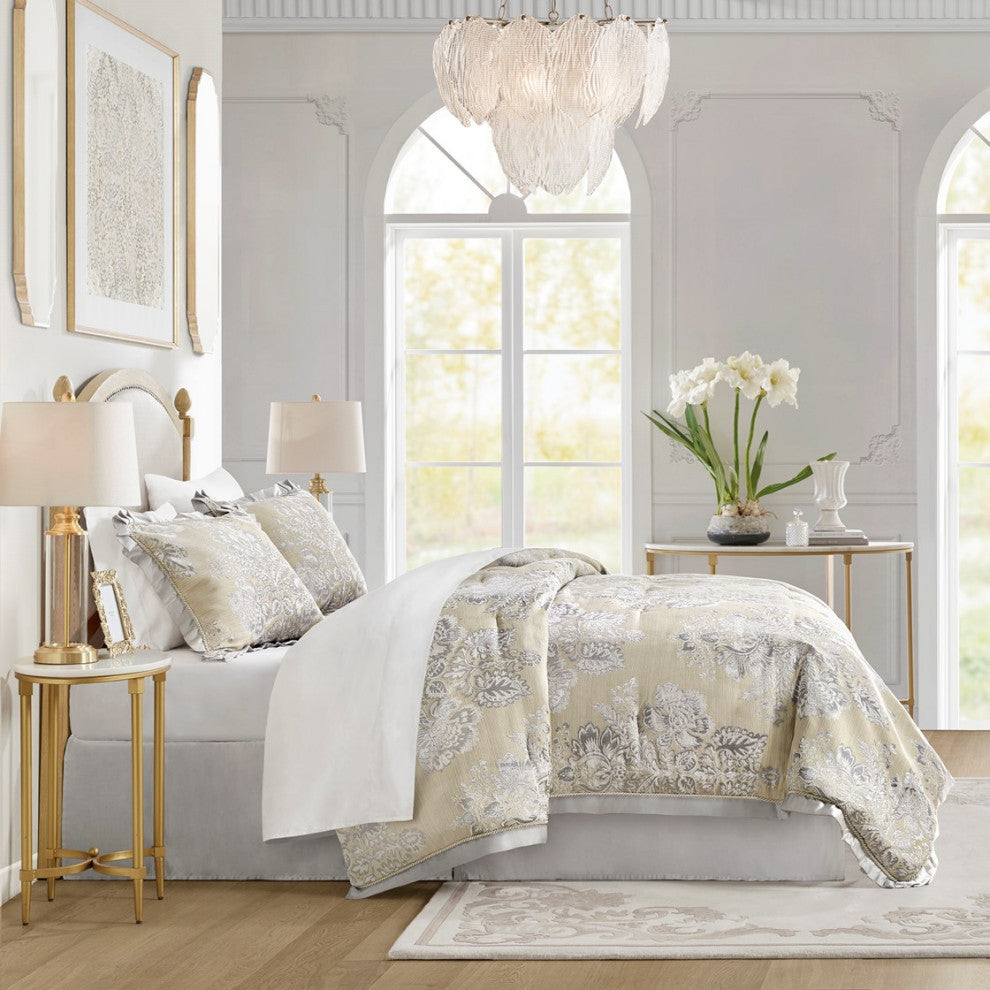 Croscill Loretta Traditional 4-Piece Comforter Set, King
