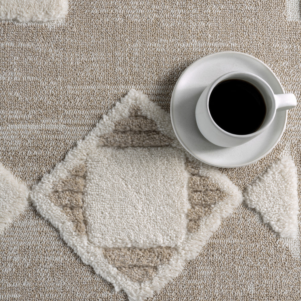 Eden Southwestern Tasseled Area Rug, Light Beige 2' 8" x 8'