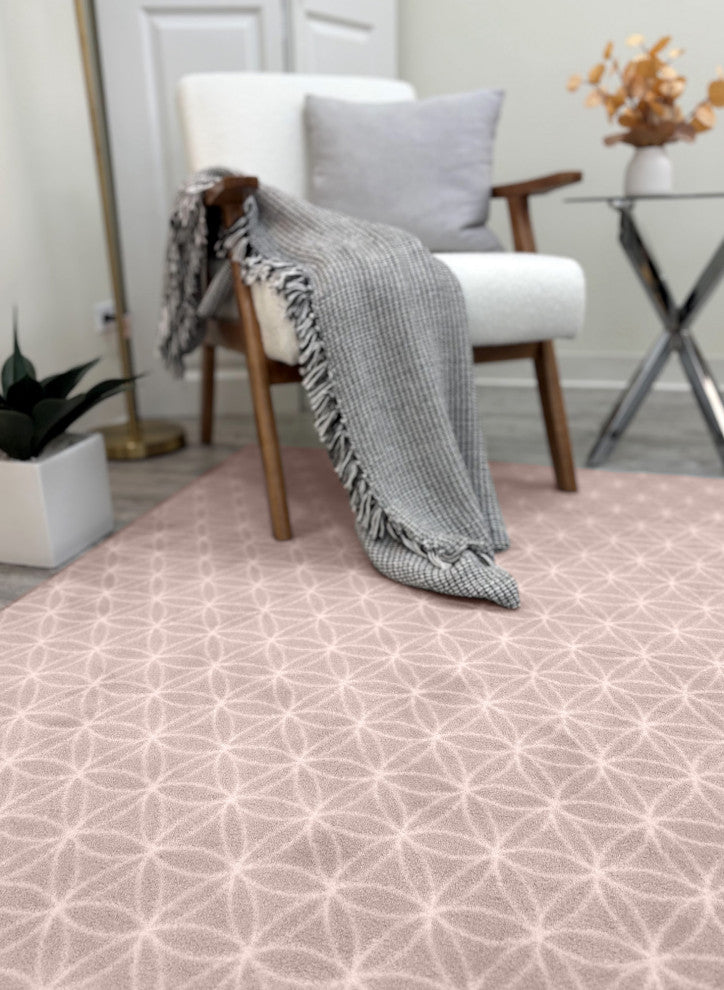 EYELET Soft Tactesse Nylon Area Rug with Anti-Stain Protection, Pink Slipper, 5'x7'