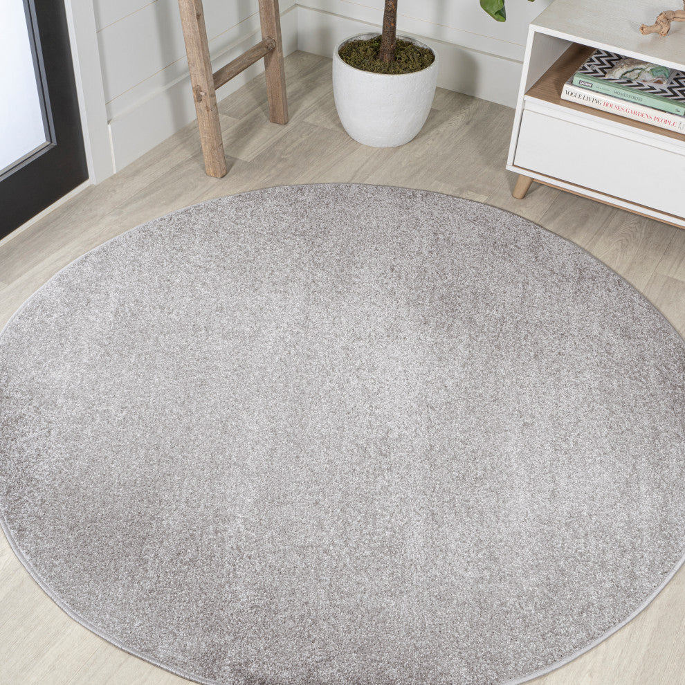 Haze Solid Low-Pile Runner Rug, Light Gray, 5' Round