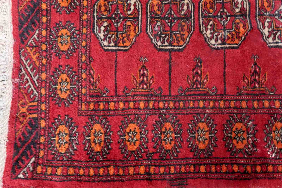 Handmade Vintage Pakistani Lahore Rug 2.6'x4', 80cmx122cm, 1970s
