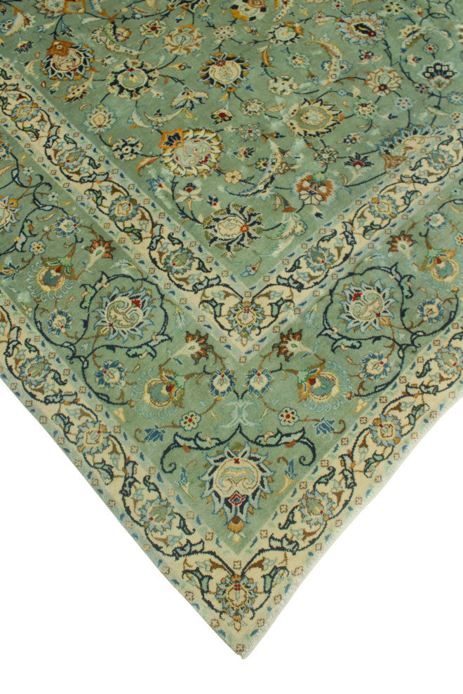 Super Vintage Distressed Calvert Lt. Green/Red Rug, 10'2 x 13'0
