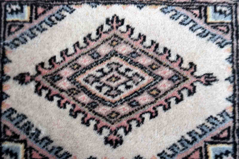 Handmade Vintage Uzbek Bukhara Mat 1.2'x1.3', 39cmx42cm, 1970s