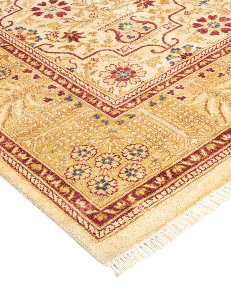 Sofia, One-of-a-Kind Hand-Knotted Area Rug Ivory, 6'2"x8'9"