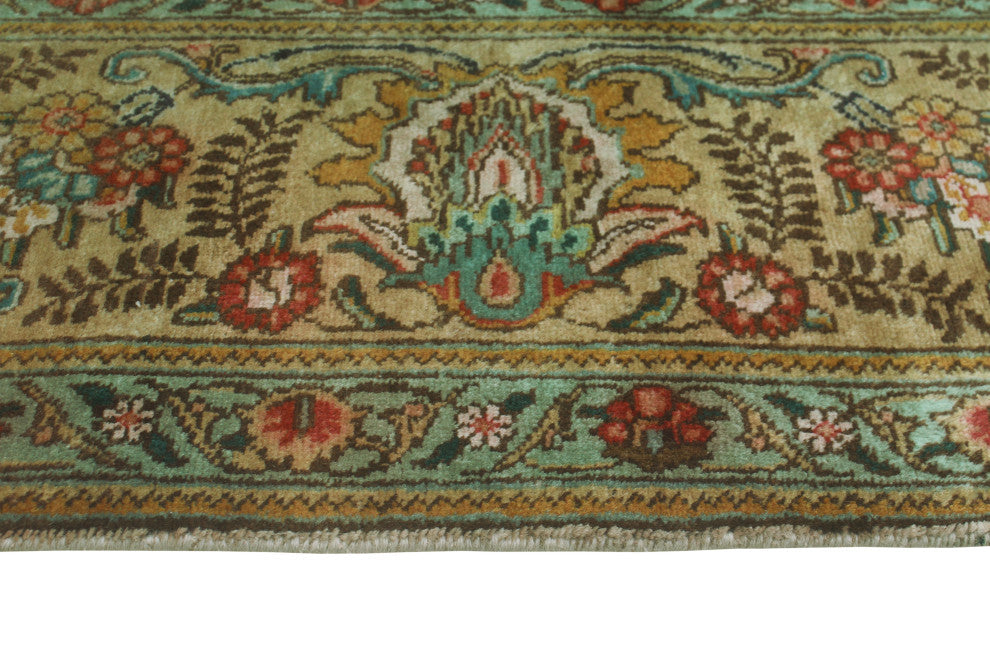 Fine Vintage Distressed Kaleb Ivory/Green Rug, 9'6 x 12'7