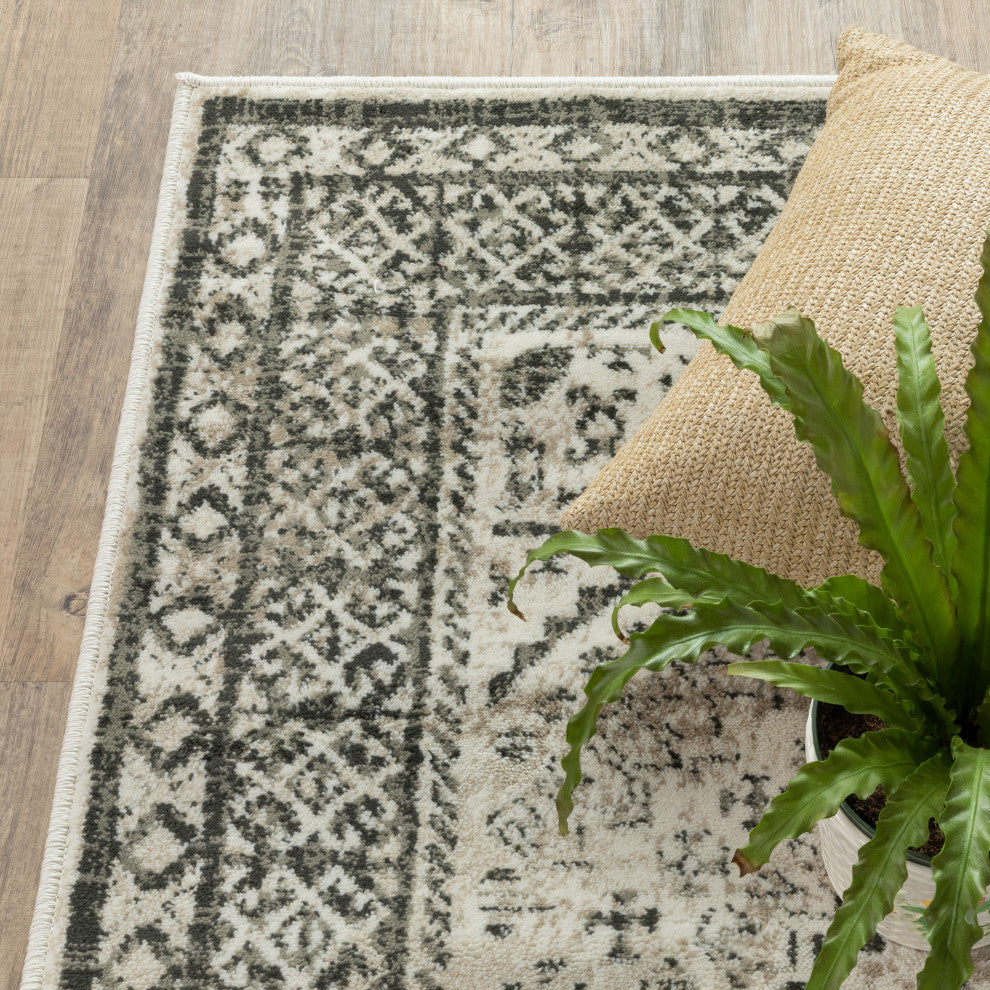 Garson Medallion Border Area Rug, Ivory, 3'10"x5'5"