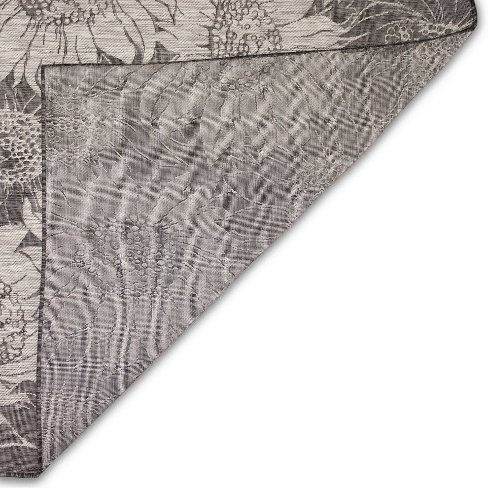 Carmel Sunflower Field Indoor/Outdoor Rug, Black, 7'10"x9'10"