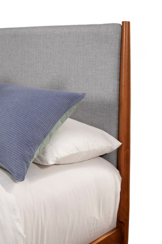 Flynn Mid Century Modern Two Tone California King Panel Bed, Acorn/Grey