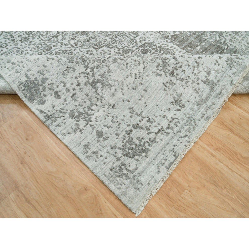 Gainsboro Wool and Silk Hand Knotted Zoroastrian Design Rug, 8'11"x11'11"