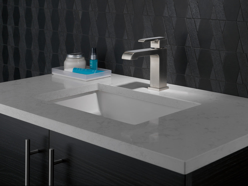Delta Ara Single Handle Bathroom Faucet, Stainless, 567LF-SSMPU
