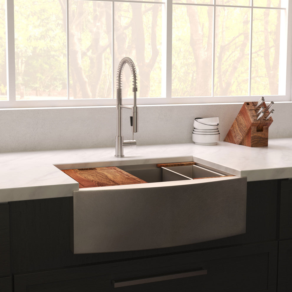 33" Moritz Apron Mount Kitchen Sink in Fingerprint Resistant Stainless Steel