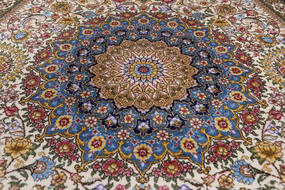 4' 0" X 6' 0'' Persian 100% Silk High End Hand Knotted Rug Q4823