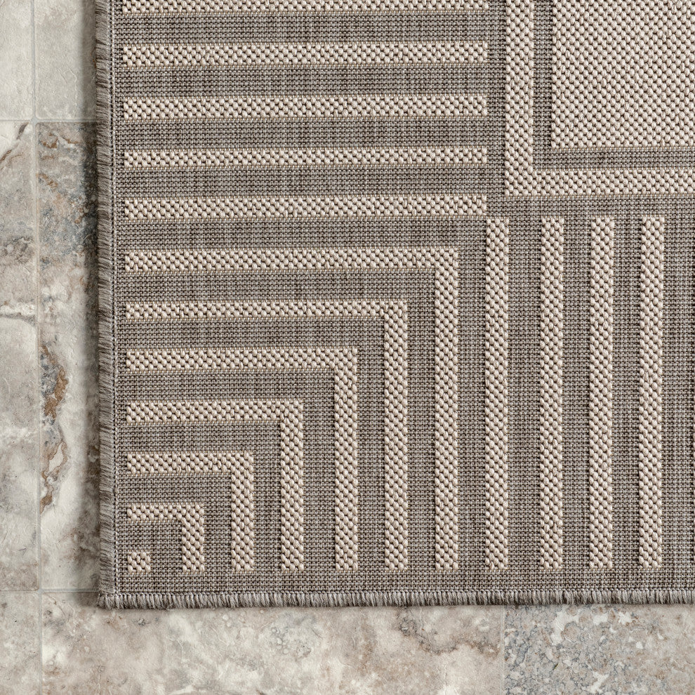 Nuloom Asha Simple Border Indoor/Outdoor Area Rug, Light Grey 2'x8'