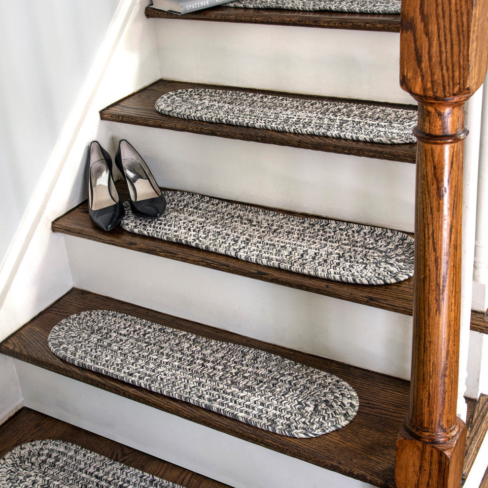 Nuloom Braided Lefebvre 13-Piece Stair Treads, Salt and Pepper 8"x28"Oval