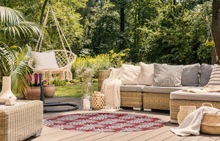 5' Round Pineapple Pattern Indoor/Outdoor Rug, Ligonberry Red