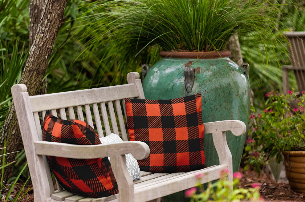 Buffalo Plaid Indoor/Outdoor Throw Pillow