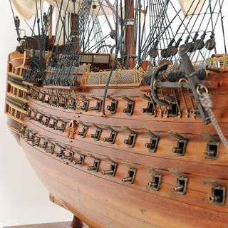 Hms Victory Large With Floor Display Case
