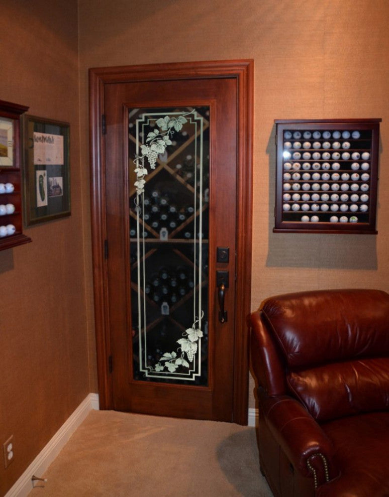 Wine Door - Vineyard Grapes Cascade - Primed - 32" x 80" - Knob on Right -...