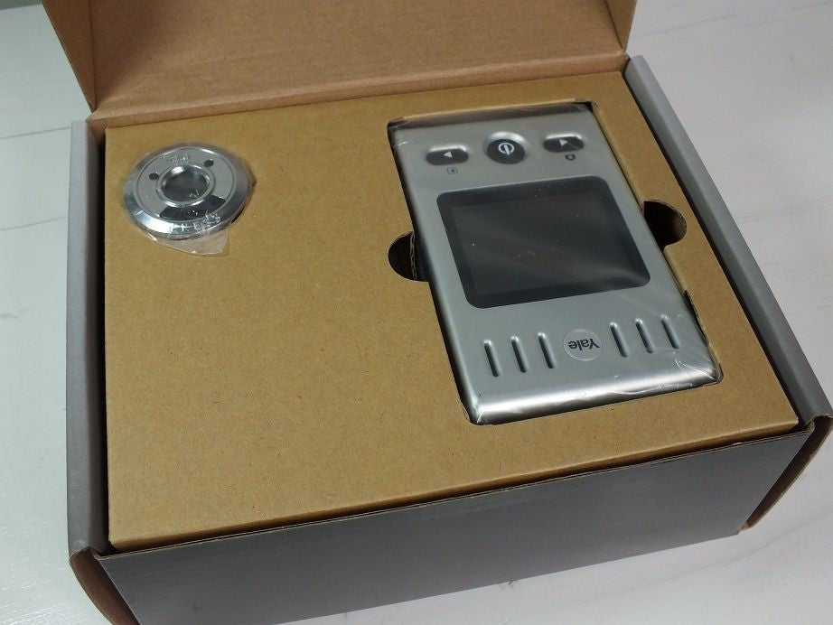 Yale 3" LCD Digital Door Viewer, 2X LED Doorbell. EIS1100