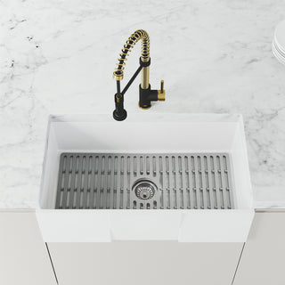 VIGO Edison 19" H Single Handle Pull-Down Sprayer Kitchen Faucet