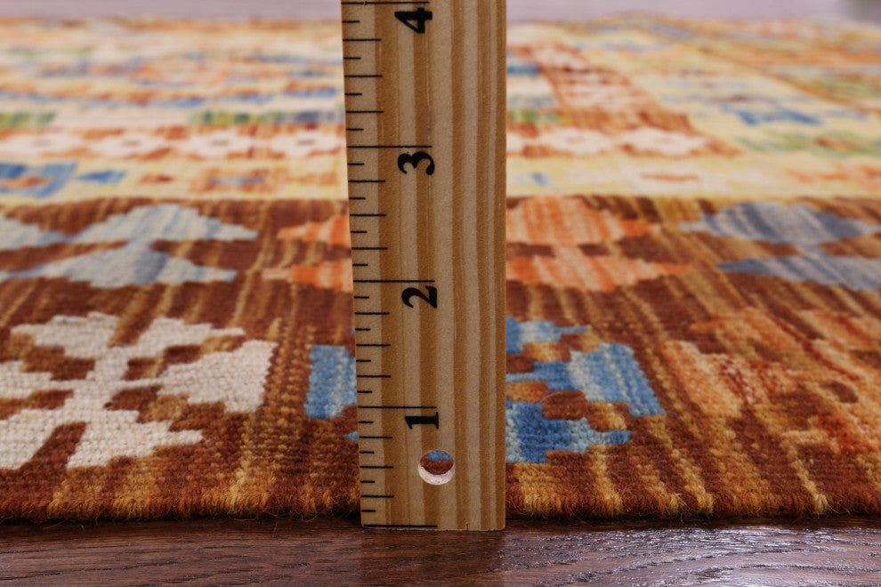 5' 5" X 6' 6" Reversible Flat Weave Kilim Rug Q8296