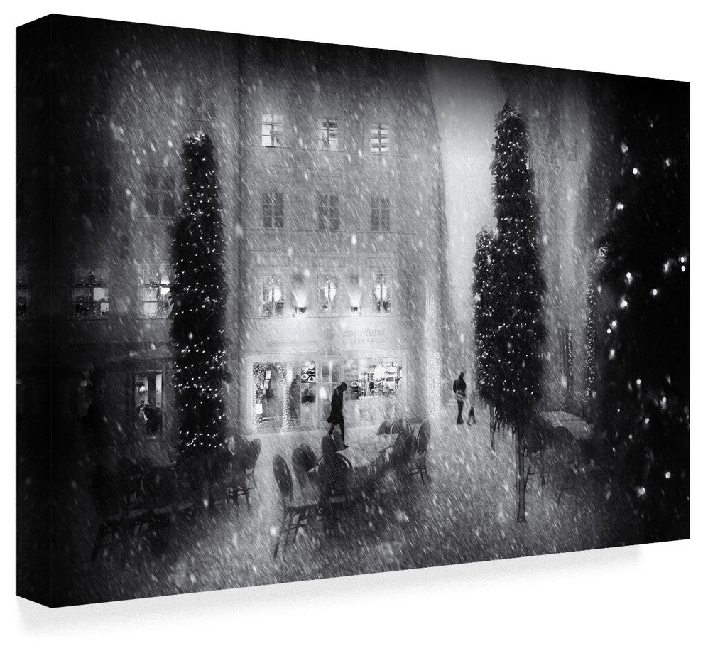 Roswitha Schleicher Schwarz 'Christmas In The City' Canvas Art, 32"x22"