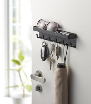 Smart Magnetic Key Rack W/ Tray, Black