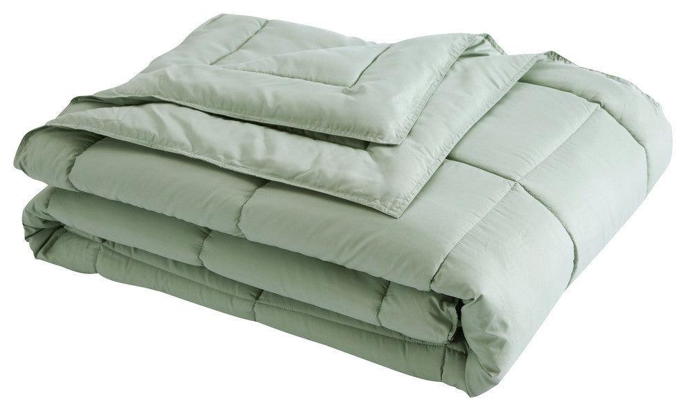 Stayclean Down Alternative Water/Stain Resistant Blanket, Sage, King