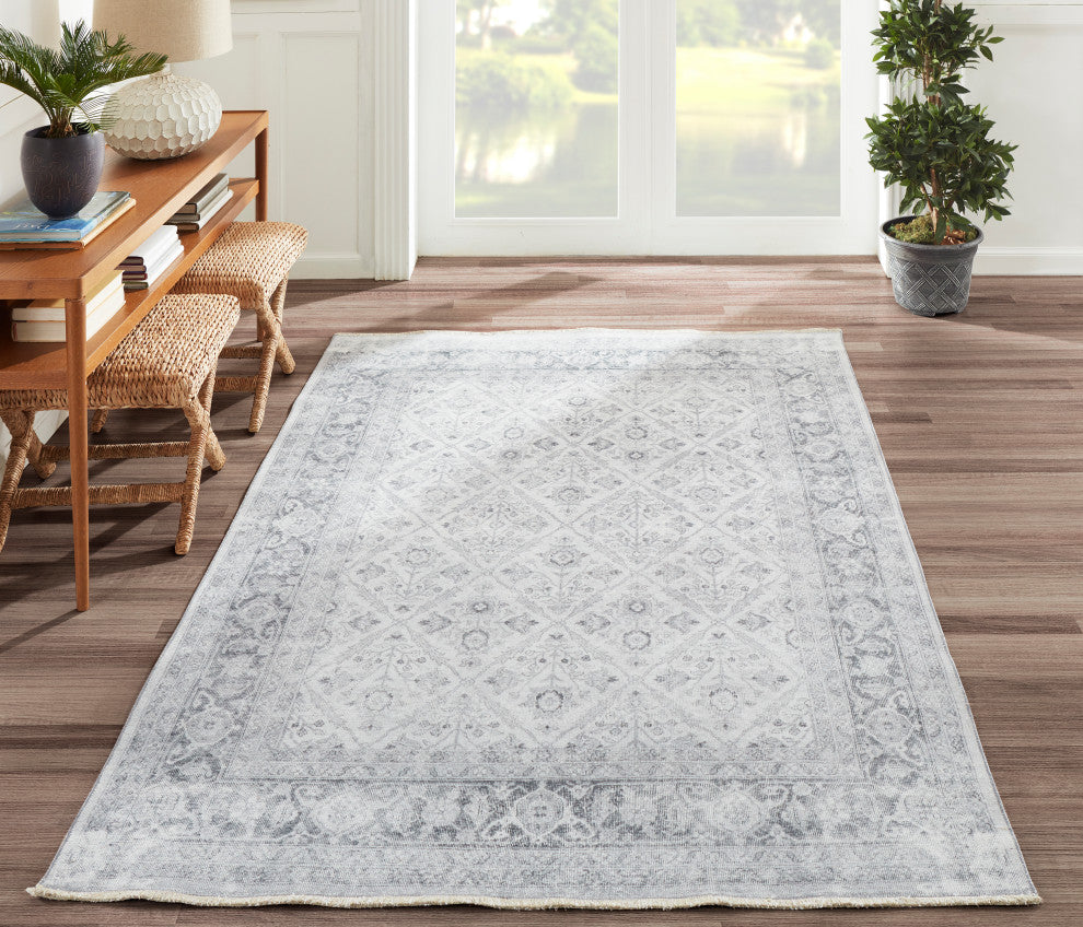 Momeni Chandler Cotton Polyester Traditional Grey Rug 5'6" X 8'6"