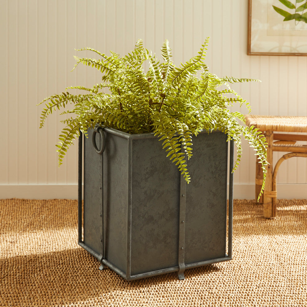 Callahan Square Planter