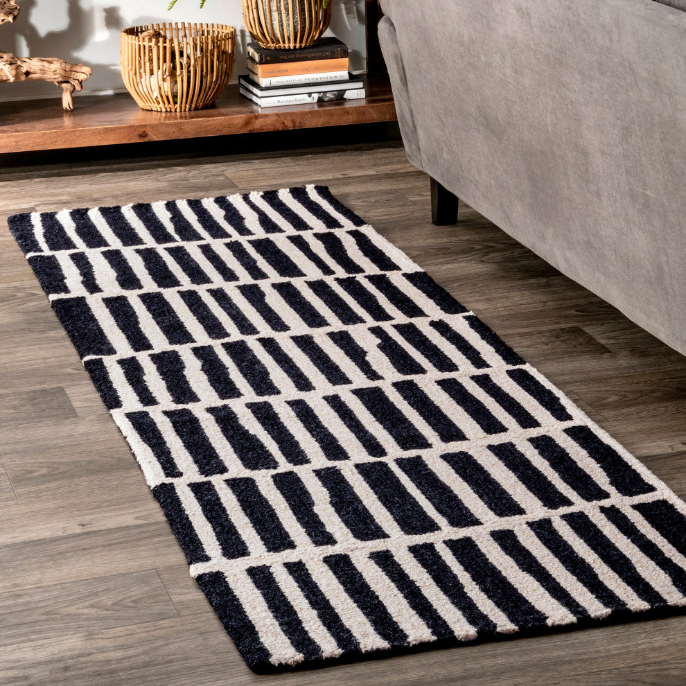 Nuloom Irregular Parallel Bars Area Rug, Black 2'6"x8'Runner