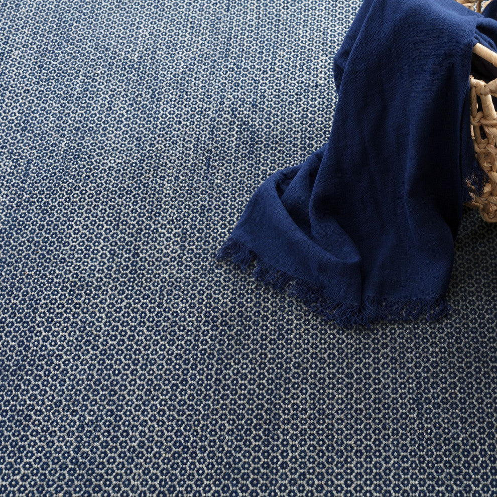 Dash & Albert Honeycomb Indigo/Grey Handwoven Wool Rug, Blue, 5' x 8'